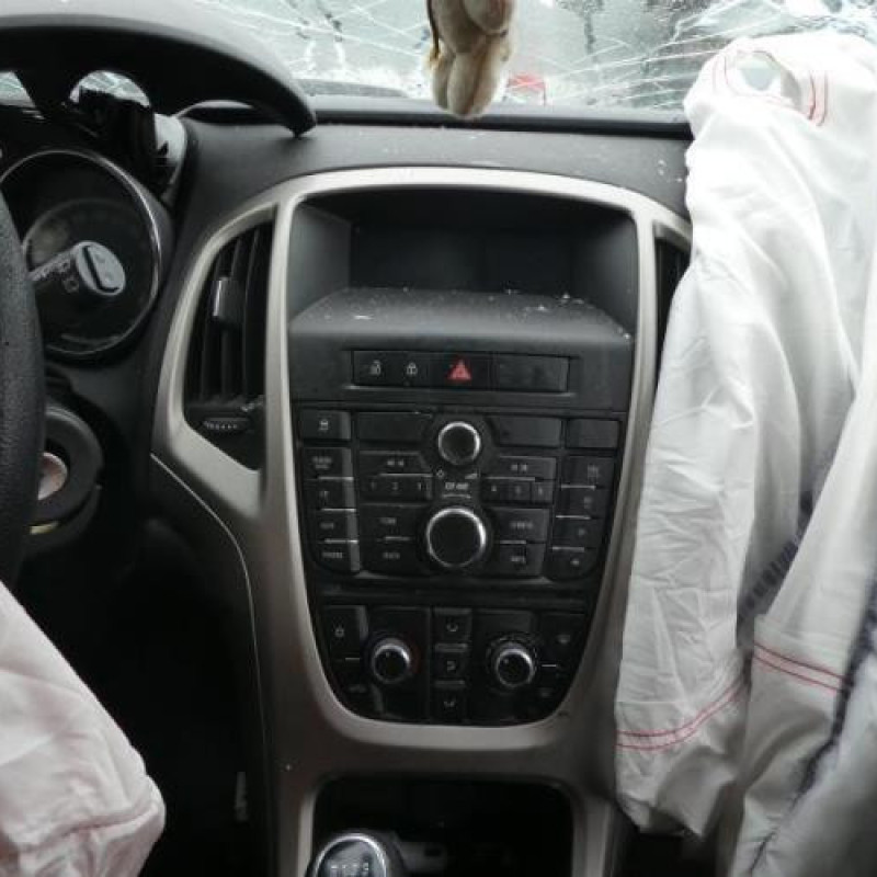 Ceinture arriere gauche OPEL ASTRA J SPORTS Photo n°10