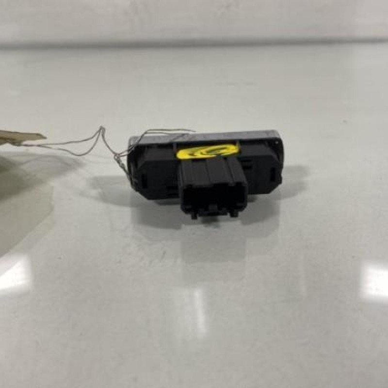 Bouton de warning FORD MONDEO 3 Photo n°3