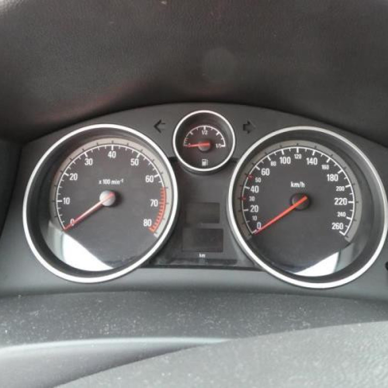 Plage arriere OPEL ASTRA H Photo n°9