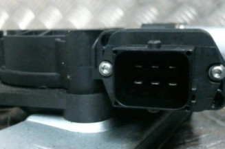 Leve vitre electrique avant gauche OPEL CORSA D