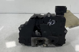 Serrure avant droit OPEL CORSA D