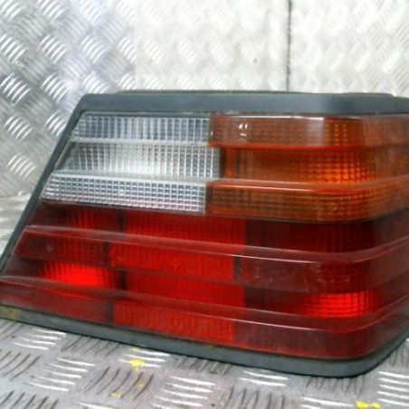 Feu arriere principal droit (feux) MERCEDES 300 W124 Photo n°1