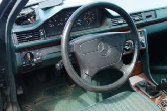 Feu arriere principal droit (feux) MERCEDES 300 W124