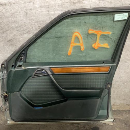 Porte avant droit MERCEDES 300 W124