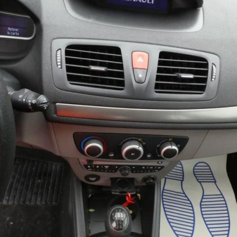 Commande chauffage RENAULT MEGANE 3 Photo n°13