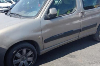Serrure avant droit CITROEN BERLINGO 1