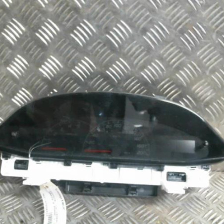 Compteur TOYOTA YARIS 2 Photo n°1