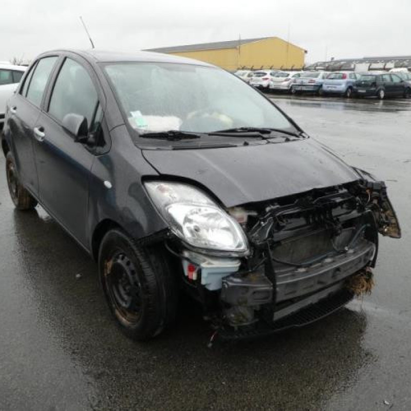 Compteur TOYOTA YARIS 2 Photo n°4