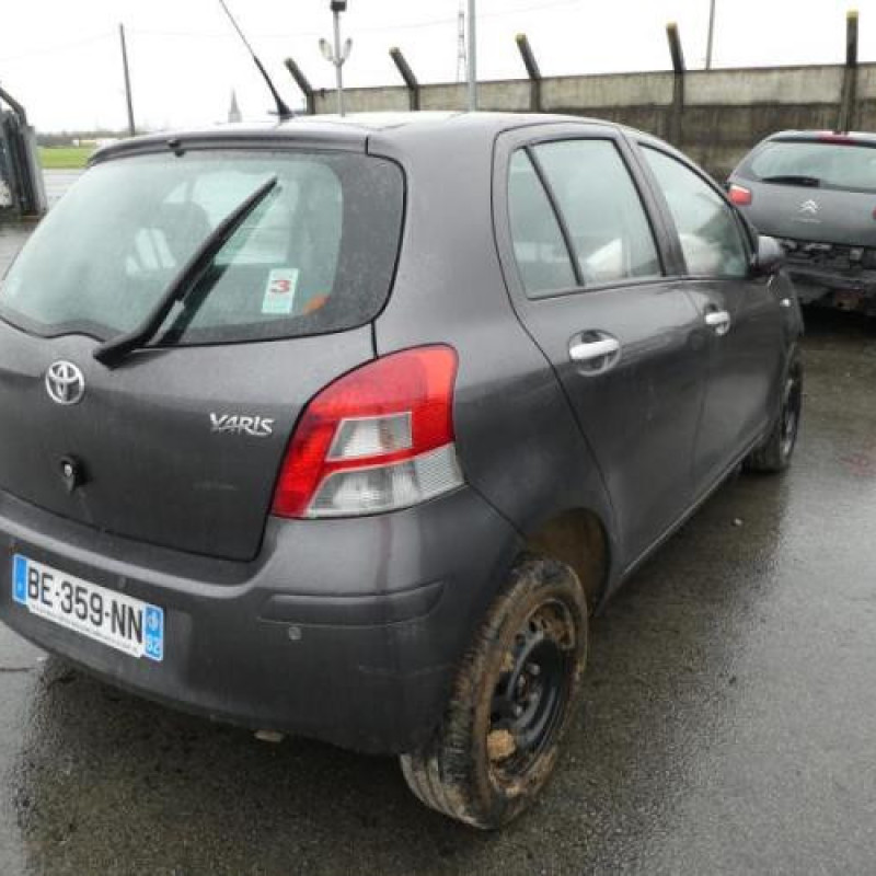 Compteur TOYOTA YARIS 2 Photo n°5
