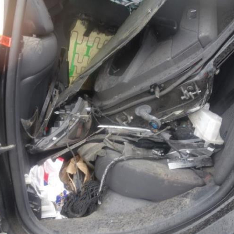 Malle/Hayon arriere PEUGEOT 508 1 SW Photo n°9