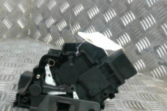 Serrure avant gauche FORD C-MAX 1