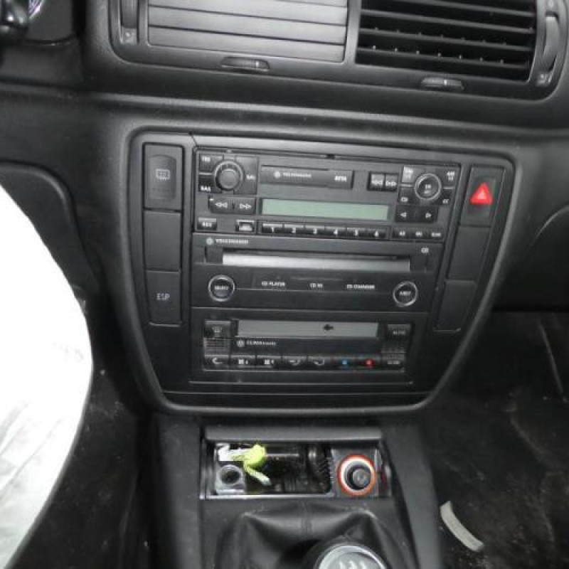 Porte arriere gauche VOLKSWAGEN PASSAT 4 Photo n°12