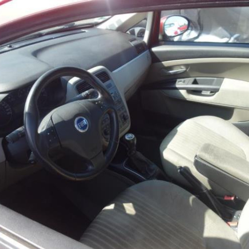 Porte avant gauche FIAT GRANDE PUNTO Photo n°8