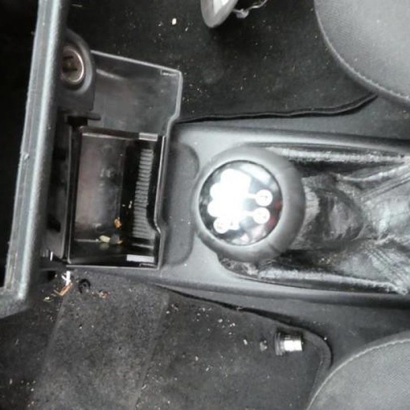 Porte arriere gauche OPEL CORSA B Photo n°15