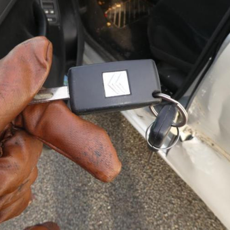 Renfort pare choc avant (traverse) CITROEN C4 PICASSO 1 Photo n°12