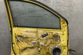 Porte avant gauche TOYOTA YARIS 1
