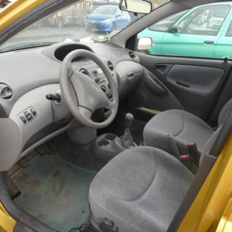 Porte avant gauche TOYOTA YARIS 1 Photo n°8