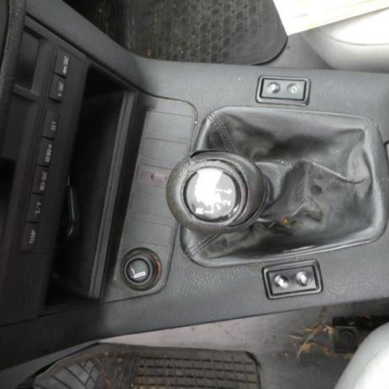 Porte arriere droit BMW SERIE 3 E36 Photo n°13