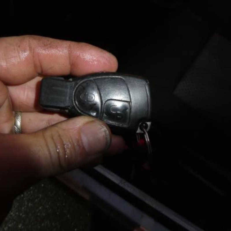 Leve vitre electrique avant droit MERCEDES CLASSE A 169 Photo n°10