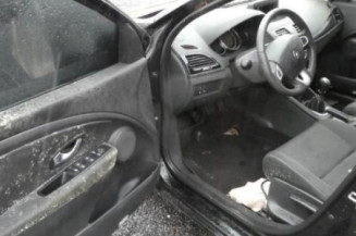 Verin de coffre RENAULT MEGANE 3