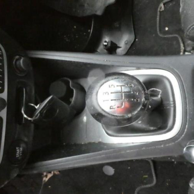 Verin de coffre RENAULT MEGANE 3 Photo n°12