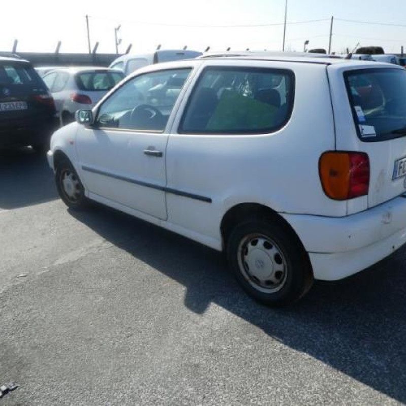 Bloc ABS (freins anti-blocage) VOLKSWAGEN POLO 3 Photo n°7