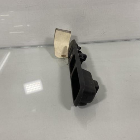 Interrupteur de leve vitre avant droit PEUGEOT 5008 1