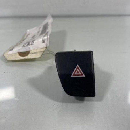 Bouton de warning PEUGEOT 5008 1 Photo n°1