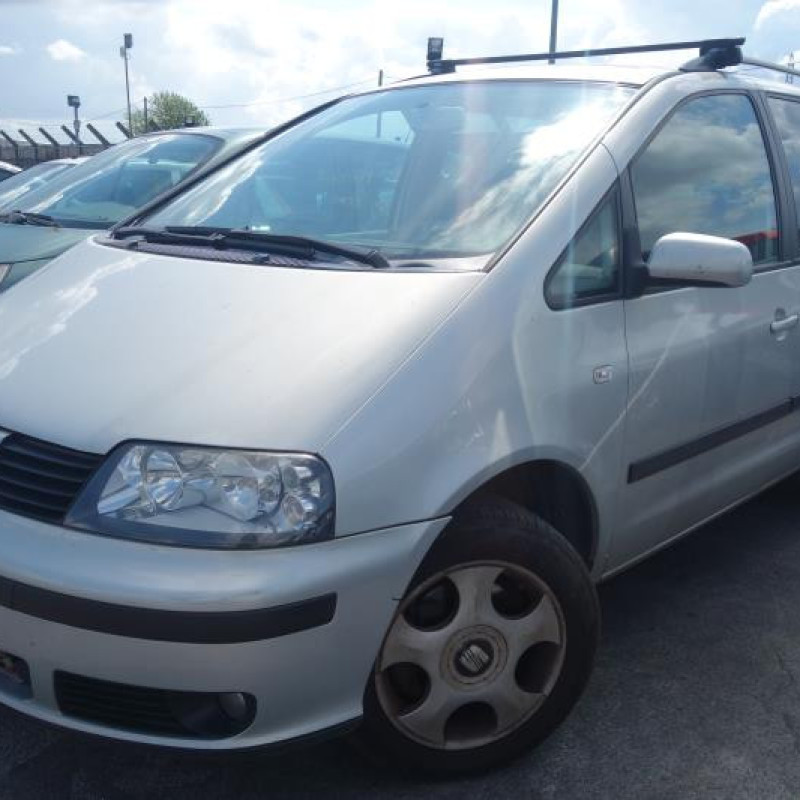 Malle/Hayon arriere SEAT ALHAMBRA 1 Photo n°4