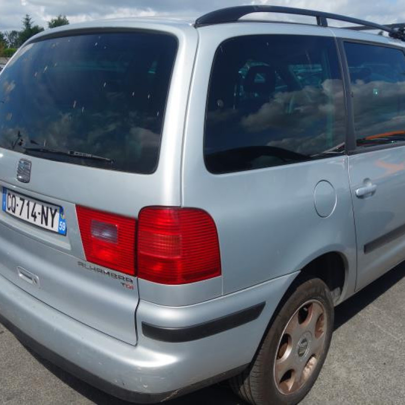 Malle/Hayon arriere SEAT ALHAMBRA 1 Photo n°6