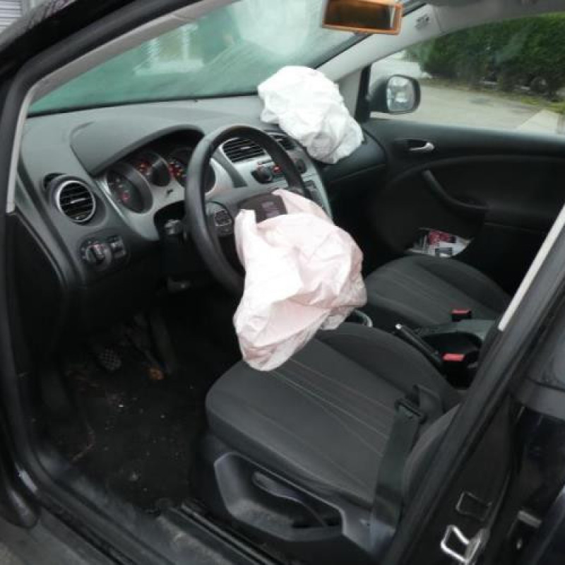 Ceinture arriere gauche SEAT ALTEA Photo n°8