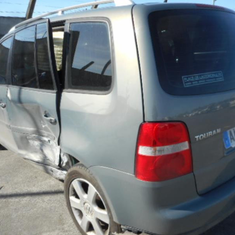 Autoradio d'origine VOLKSWAGEN TOURAN 1 Photo n°7