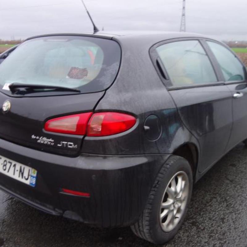 Porte arriere droit ALFA ROMEO 147 Photo n°6