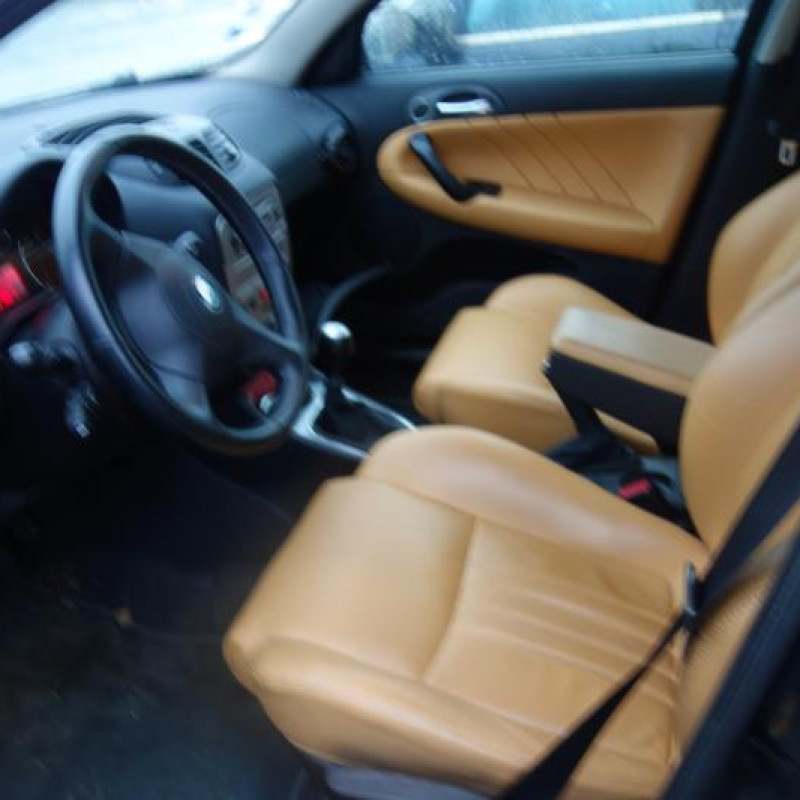 Porte arriere droit ALFA ROMEO 147 Photo n°9