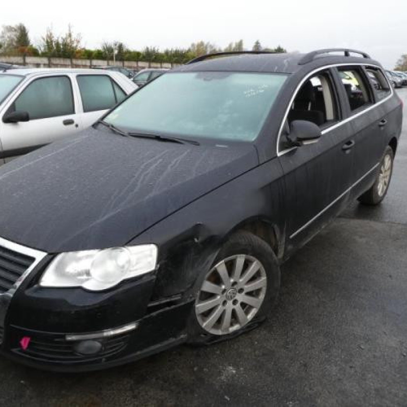 Ceinture arriere gauche VOLKSWAGEN PASSAT 5 Photo n°4