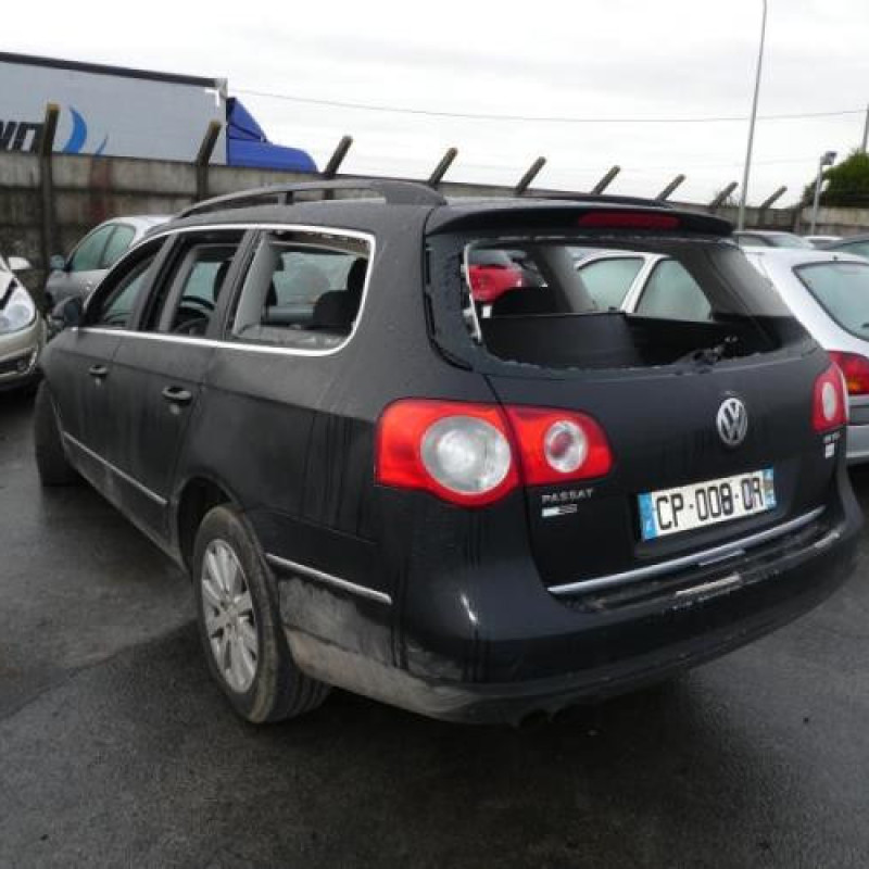 Ceinture arriere gauche VOLKSWAGEN PASSAT 5 Photo n°7