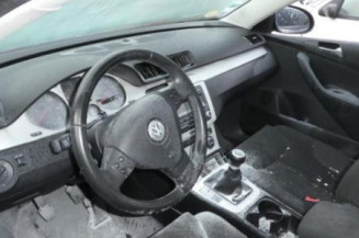 Ceinture arriere gauche VOLKSWAGEN PASSAT 5