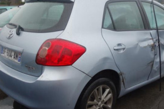 Bras essuie glace arriere TOYOTA AURIS 1