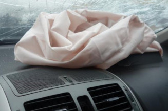 Bras essuie glace arriere TOYOTA AURIS 1