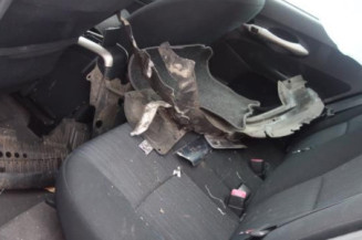 Bras essuie glace arriere TOYOTA AURIS 1