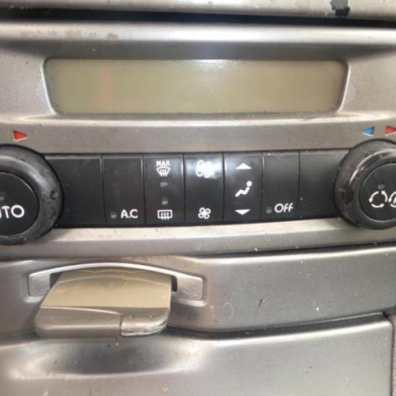 Air bag conducteur RENAULT LAGUNA 2 Photo n°7