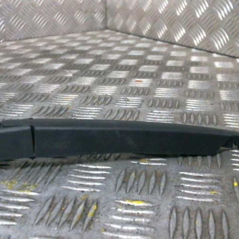 Bras essuie glace arriere FIAT PANDA 3 Photo n°1