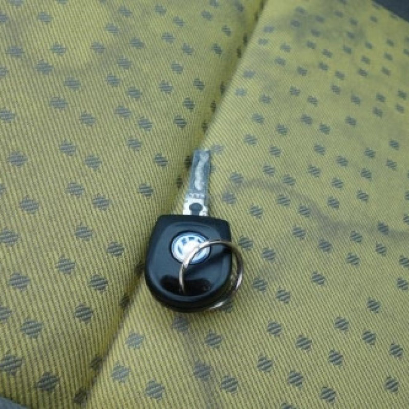 Malle/Hayon arriere VOLKSWAGEN LUPO Photo n°9