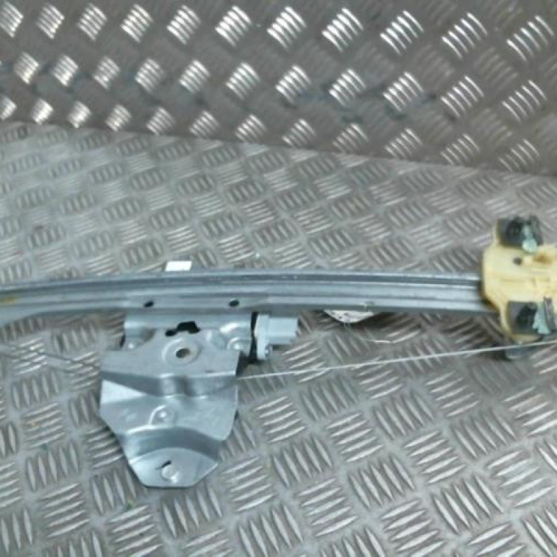 Leve vitre electrique avant gauche RENAULT CLIO 4 Photo n°1