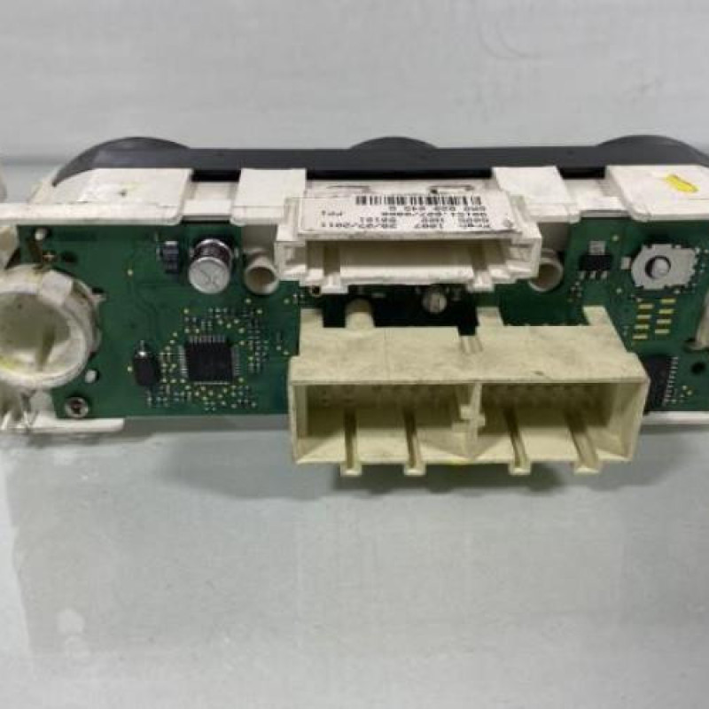 Commande chauffage VOLKSWAGEN POLO 5 Photo n°3