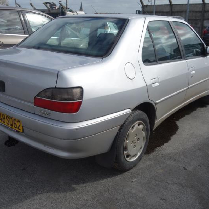 Feu arriere principal droit (feux) PEUGEOT 306 Photo n°5