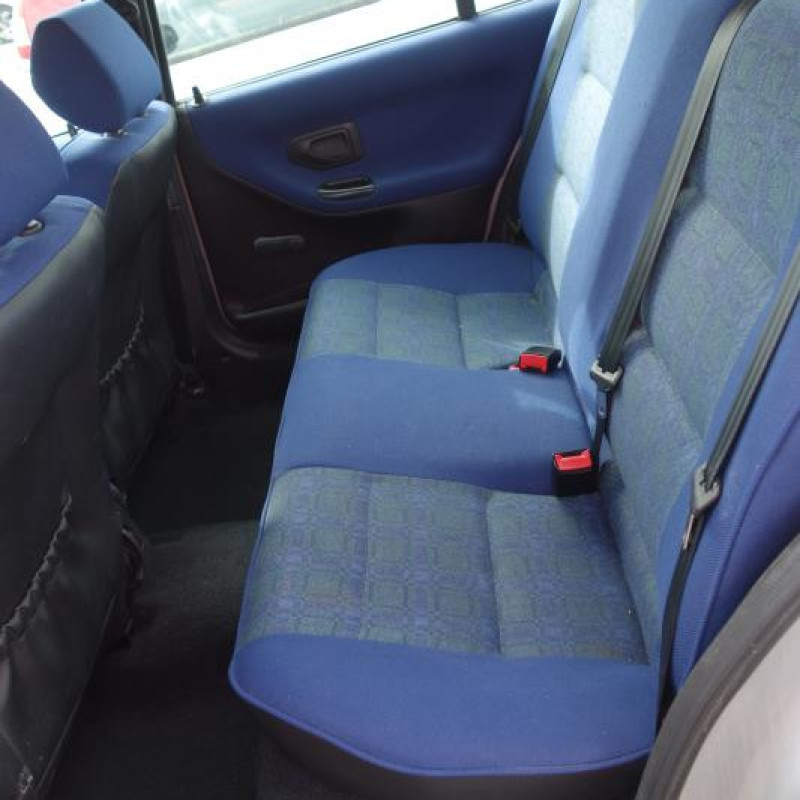 Malle/Hayon arriere PEUGEOT 306 Photo n°9