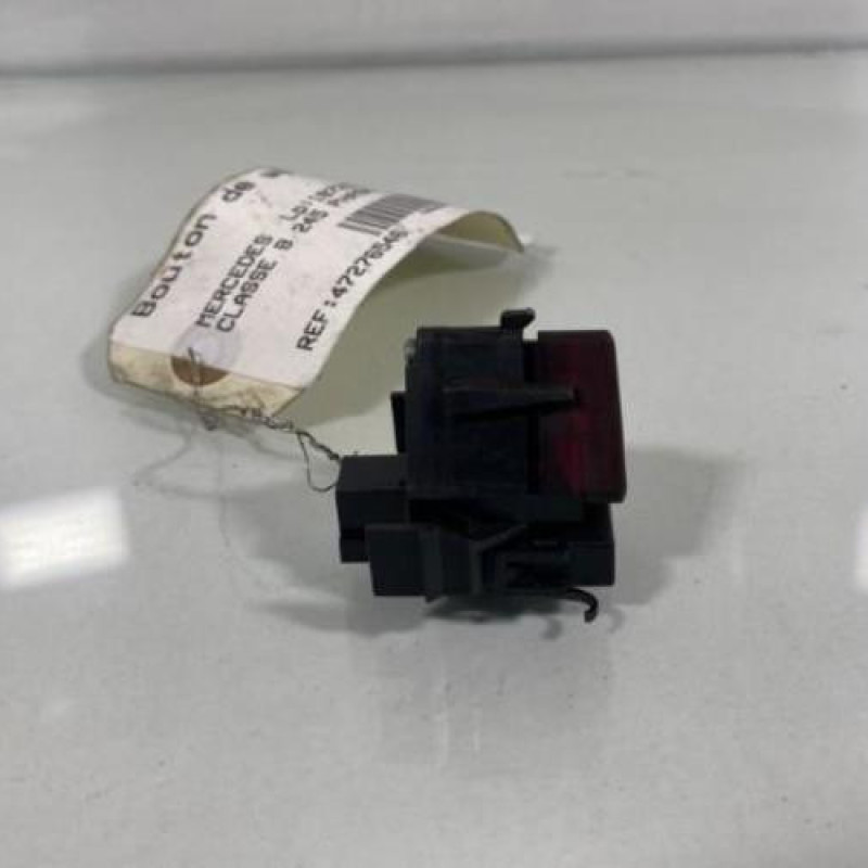 Bouton de warning MERCEDES CLASSE B 245 Photo n°2