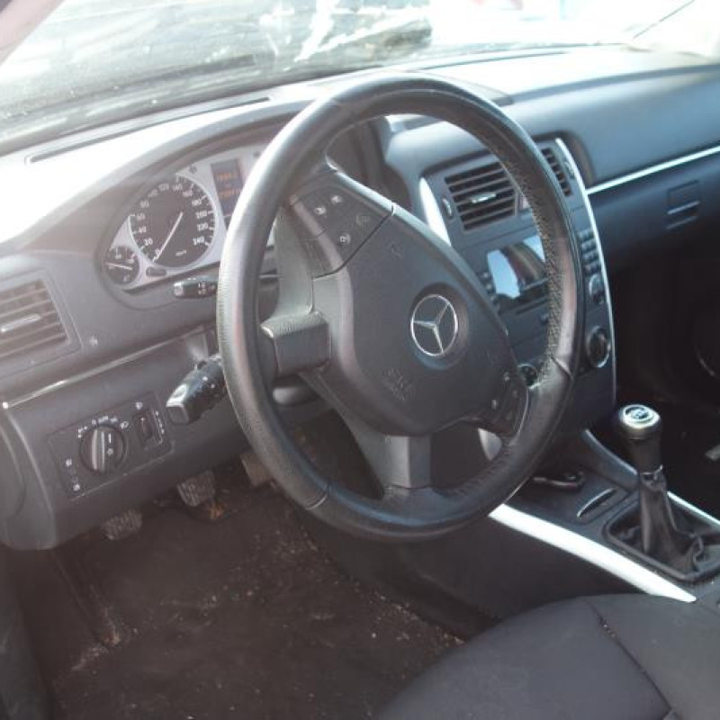 Pretensionneur de ceinture arriere gauche MERCEDES CLASSE B 245 Photo n°8