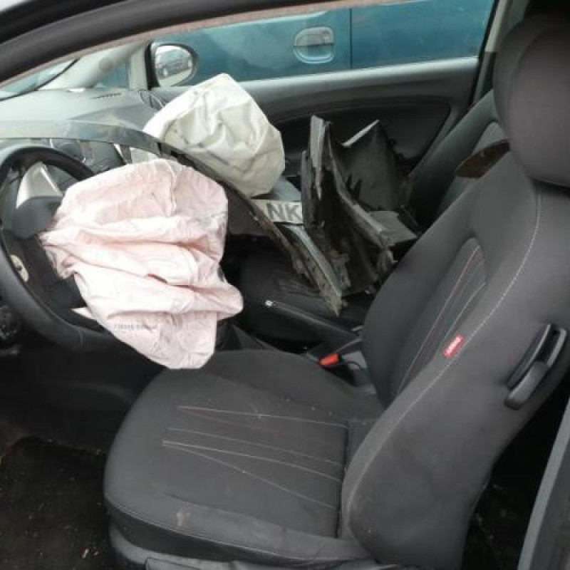Malle/Hayon arriere SEAT IBIZA 4 Photo n°8